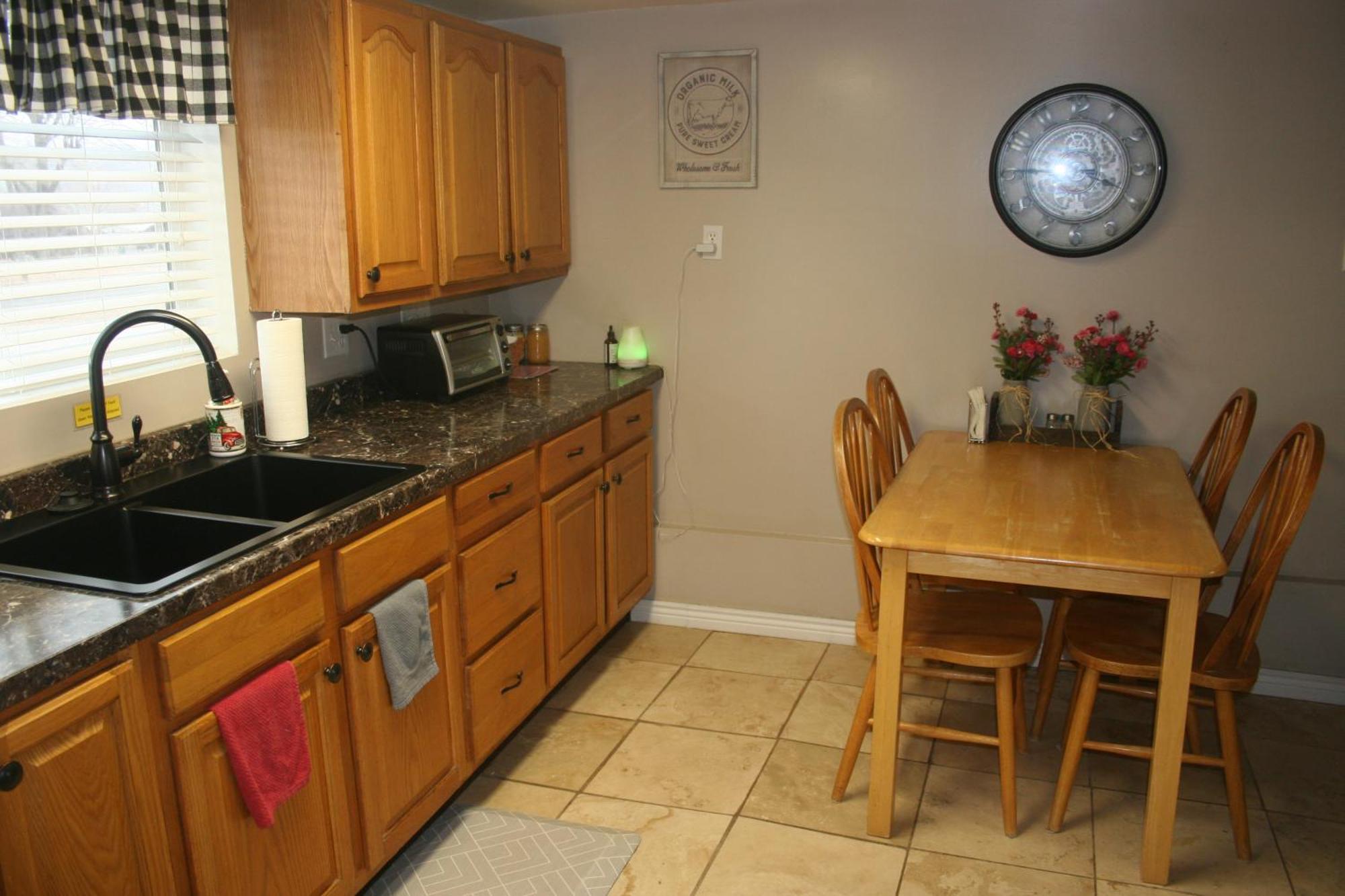 Laytons Loft Bed And Breakfast Manti Exteriör bild